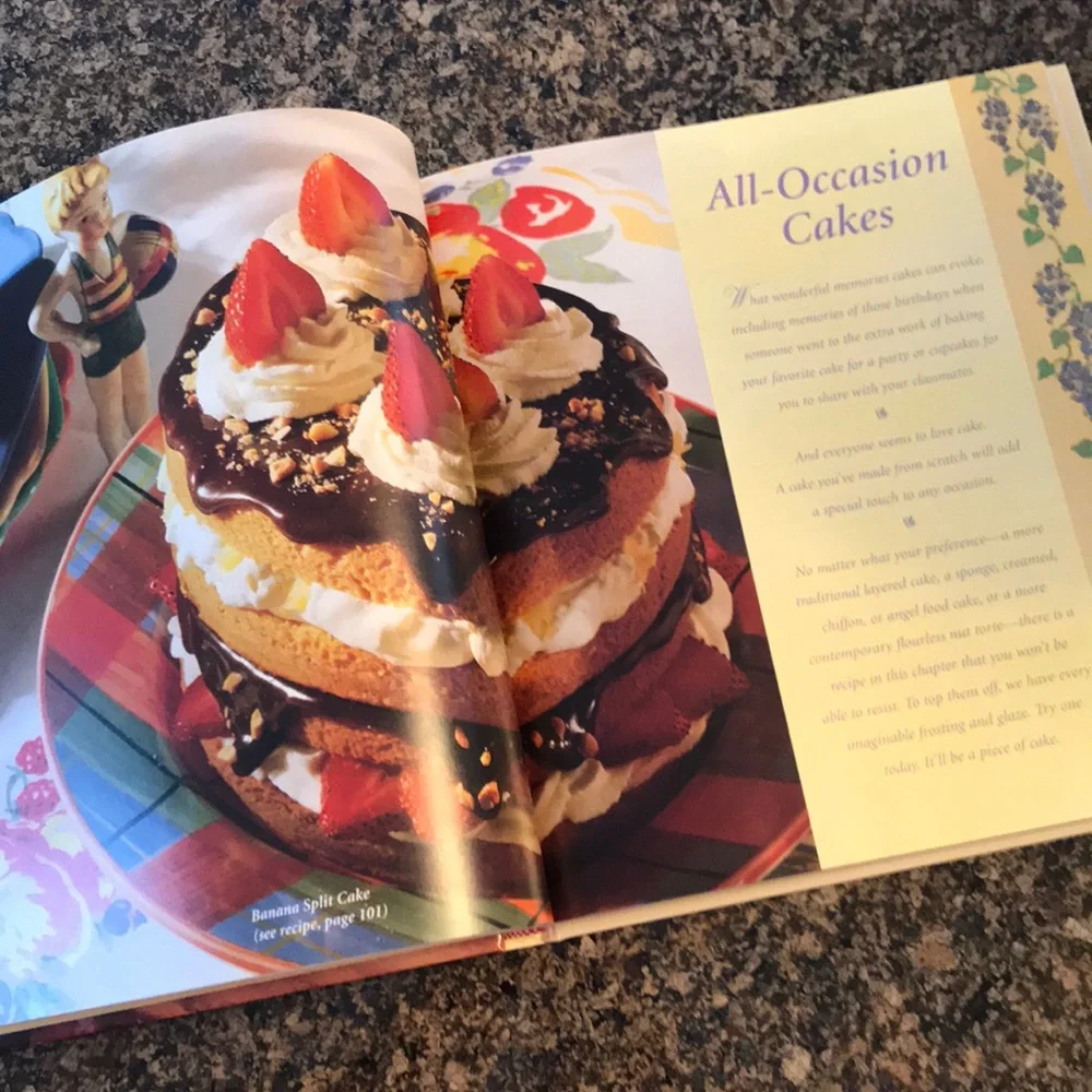Better Homes and Gardens Complete Book of Baking